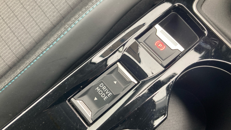 Peugeot 208 1.2 PureTech 100 Allure 5dr Petrol Hatchback